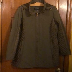 EUC, wore once, beautiful part quilted Army green
